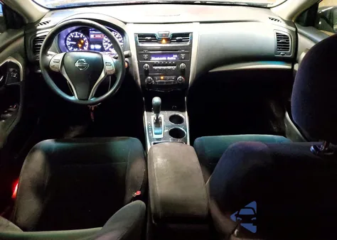 2013 Nissan Altima 2.5 z USA, uszkodzony, nr VIN 1N4AL3AP0DN563492